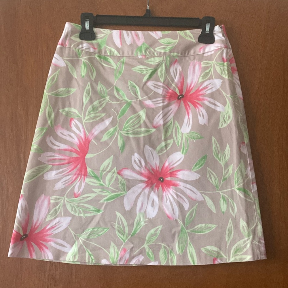 Talbots petite multicolored flowered size 4 Pencil skirt
